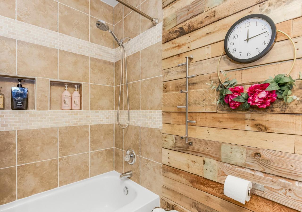 Becky & Marvels 420 Stay - Private Room Kansas City Ngoại thất bức ảnh