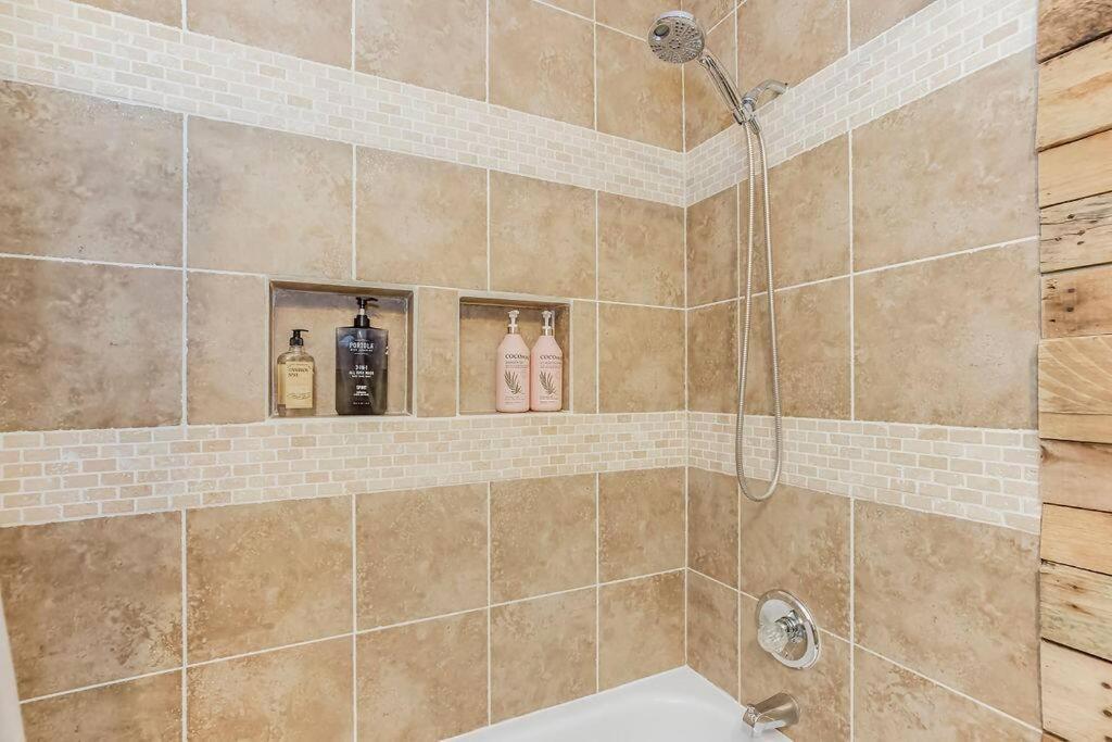 Becky & Marvels 420 Stay - Private Room Kansas City Ngoại thất bức ảnh