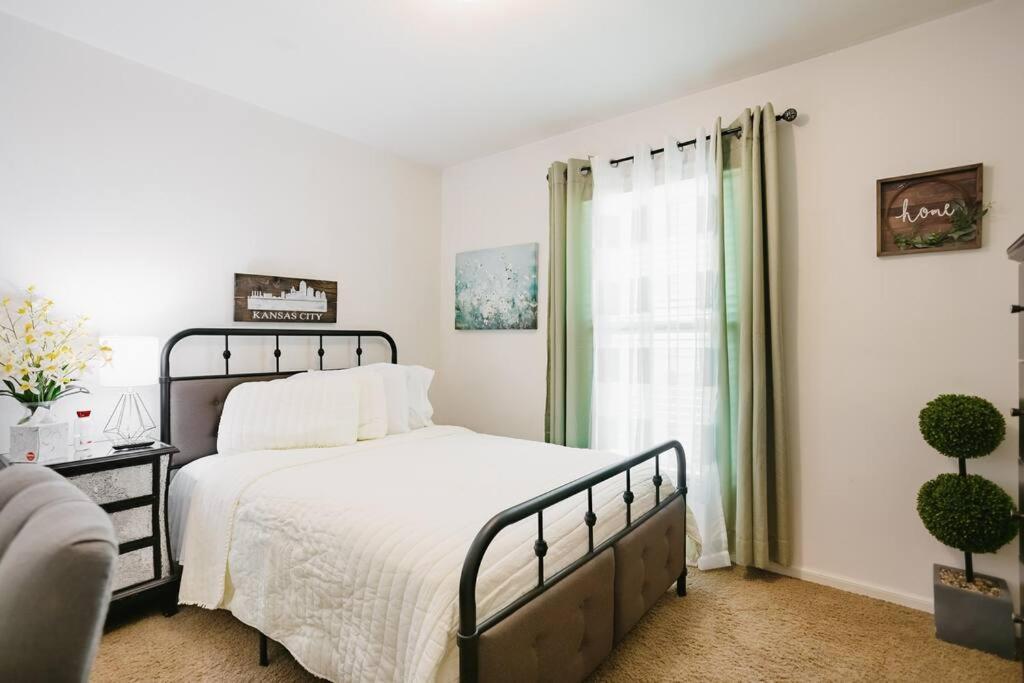 Becky & Marvels 420 Stay - Private Room Kansas City Ngoại thất bức ảnh